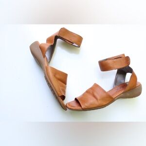 The Flexx sandals